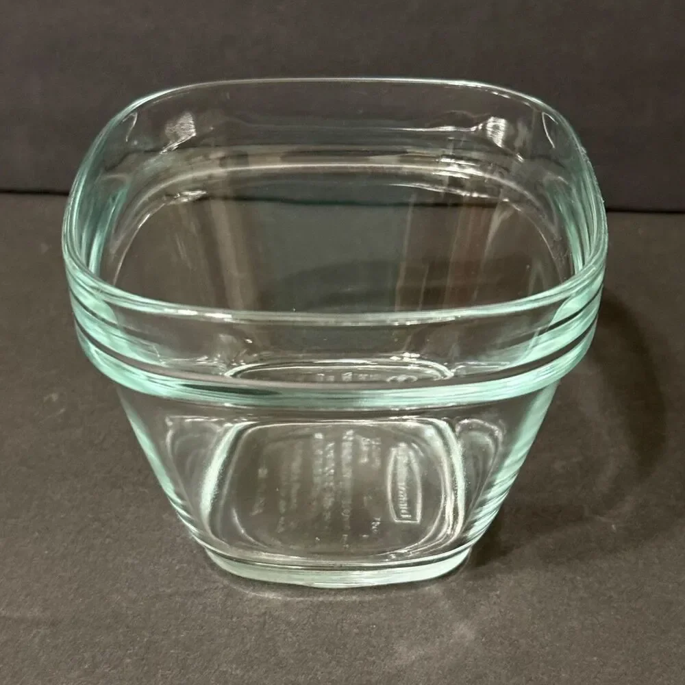 Rubbermaid Glass 1.5 cup Food Storage Container Bowl NO Lid 7N61 Discontinued